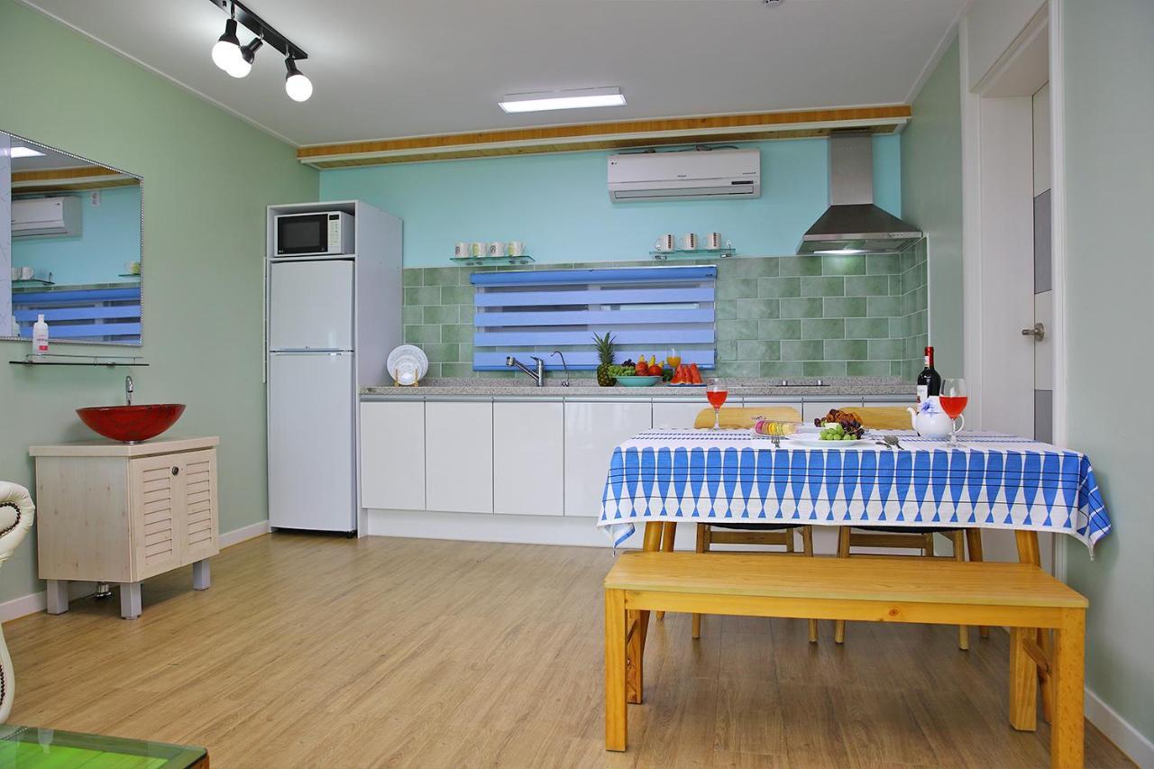 Villa Montmartre Namhae Exterior foto